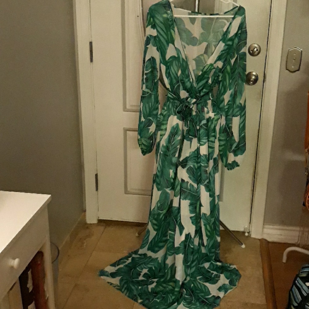 Green Leaf Print Long Sleeve Maxi Dress - Elegant Tropical Style